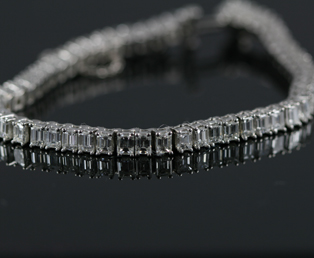 15ct Diamond Platinum Line Bracelet