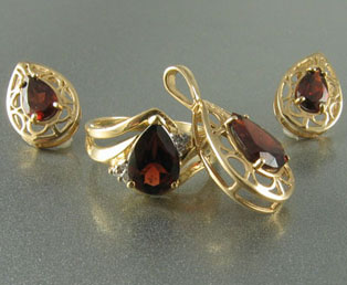 Garnet Ring Earrings Pendant Set