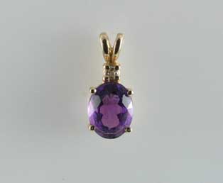 Dainty Amethyst Pendant