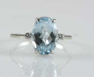 Vintage Aquamarine Diamond Ring