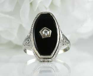 Black Onyx Gold Filigree Ring