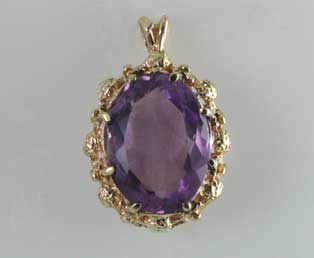 Big Amethyst Gold Pendant