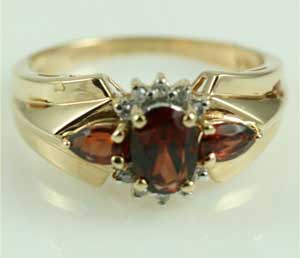 Garnet Diamond Ring