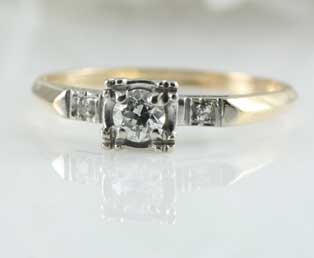 Ladies Solitaire Engagement Ring